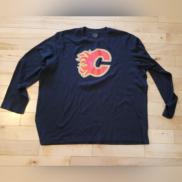 NHL Calgary Flames Men's 2XL long sleeved shirt - Picture 1 of 4